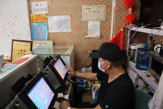 李伟欣|丰台彩民喜中排列5大奖240万元