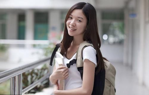 还价|大一新生开学启示！女儿遭绑架赎金50万，妈妈还价到3万多成交？