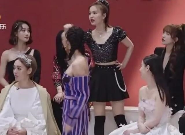 吴昕|被所有人看好的沈梦辰淘汰,吴昕却晋级,我看到了她赢的原因