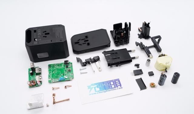  充电|万旅45W快充旅行转换插座拆解，一个便可走遍世界