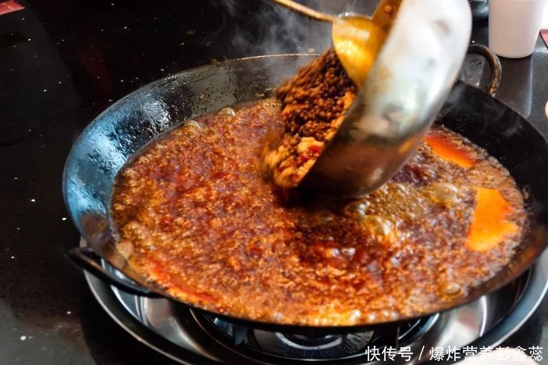 长期吃醋和不吃醋的人的区别(吃饭时喜欢吃醋与不吃醋的人，谁的身体更健康？看看事实真相)