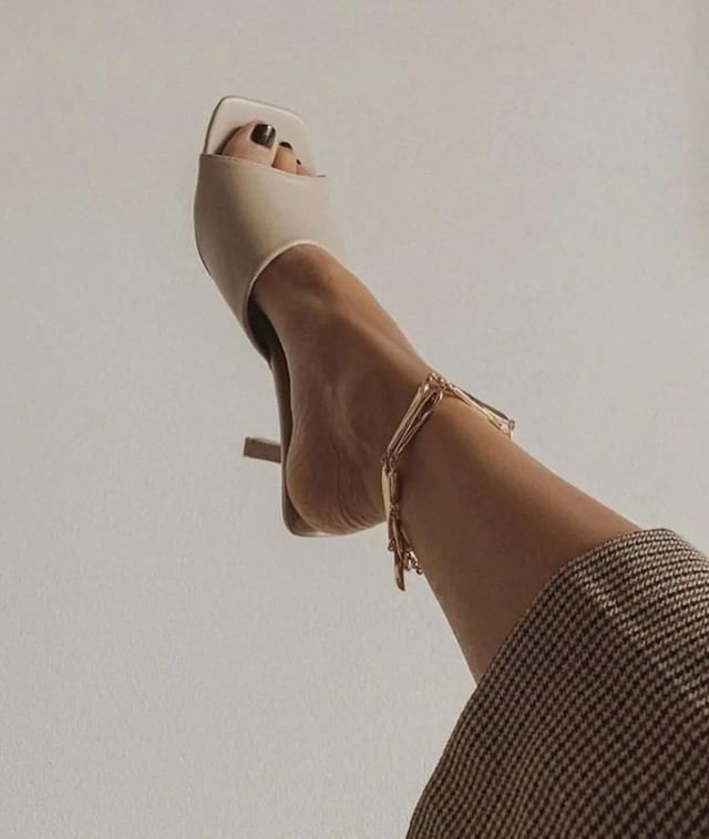  夏季|这条夏季限定的脚链，再不戴就晚了！