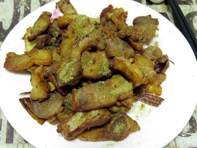 明儿|秋天多吃肉，老妈教我新做法，简单脆香少油脂，解馋不长膘