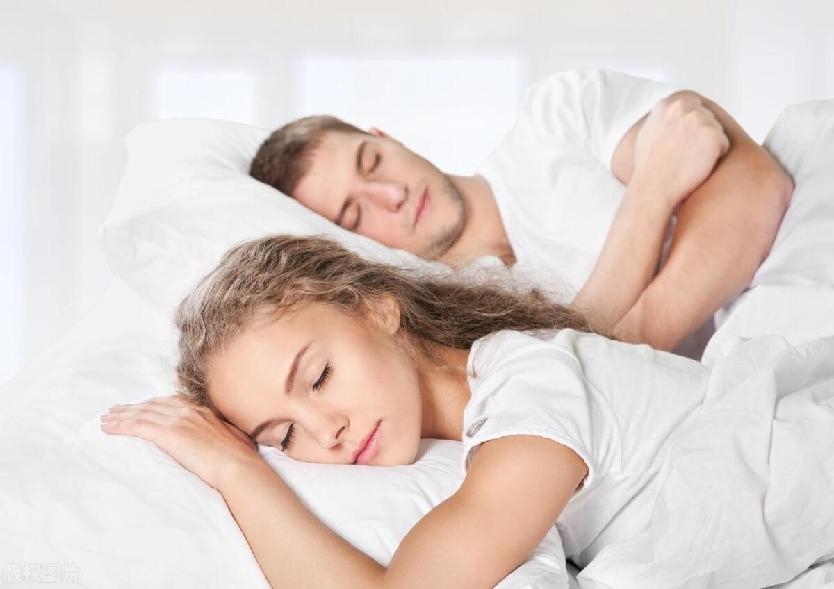 长期睡眠不好易导致哪些疾病(警惕！这4大睡眠问题，背后隐藏着多个疾病信号！)
