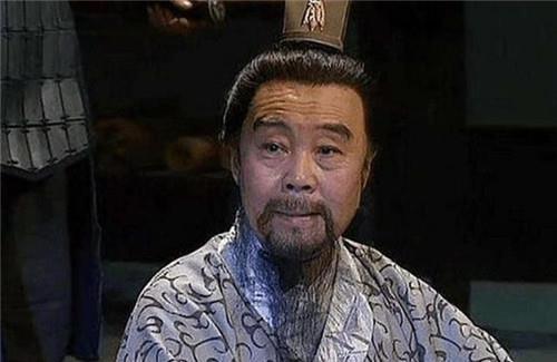 张俭|皇帝暗中将宰相衣服烧了一个洞，一年后衣服还在穿，下令：打开国库
