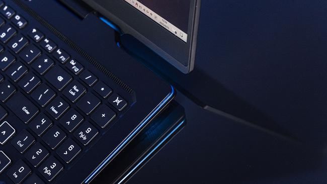  游戏|荣耀猎人游戏本V700体验：能武能文 生产力同样满载