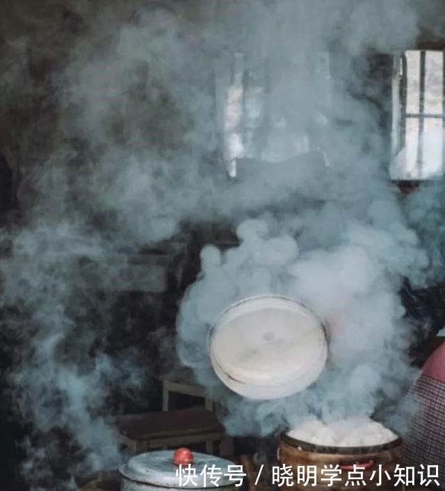 曝光|一个韩国男精英的独居生活曝光做一份蛋炒饭，6500万人围观