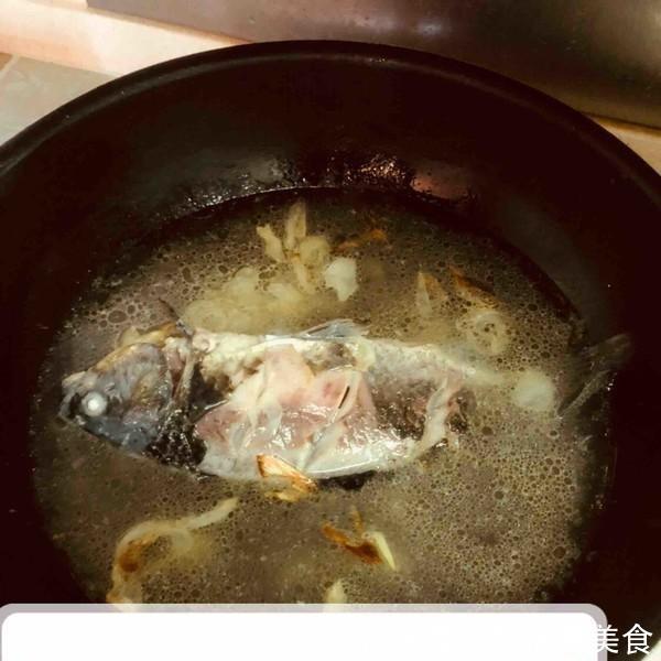 鲫鱼汤|做鲫鱼汤,千万不要直接下锅,没有这一步,难怪汤不是白色的香浓