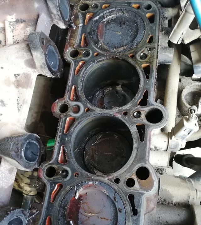 动机熄火|汽车行驶途中突然熄火是咋回事？遇到这种情况应该怎么办？