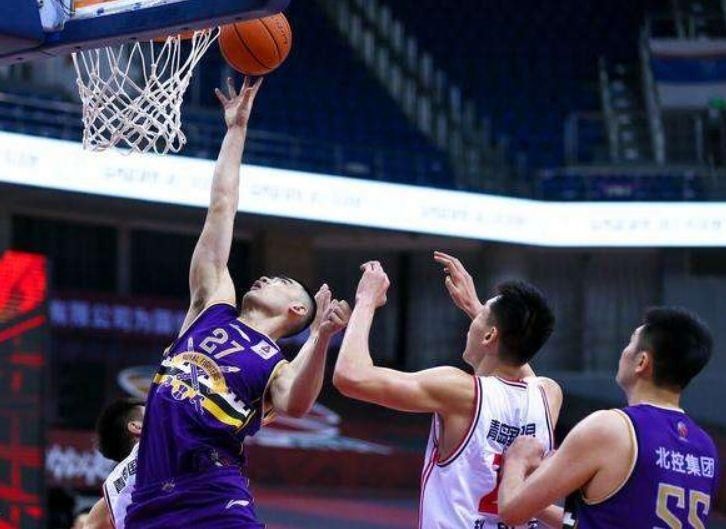  CBA|中国篮坛最大泡沫？高尚在当打之年被买断合同，恐将彻底告别CBA