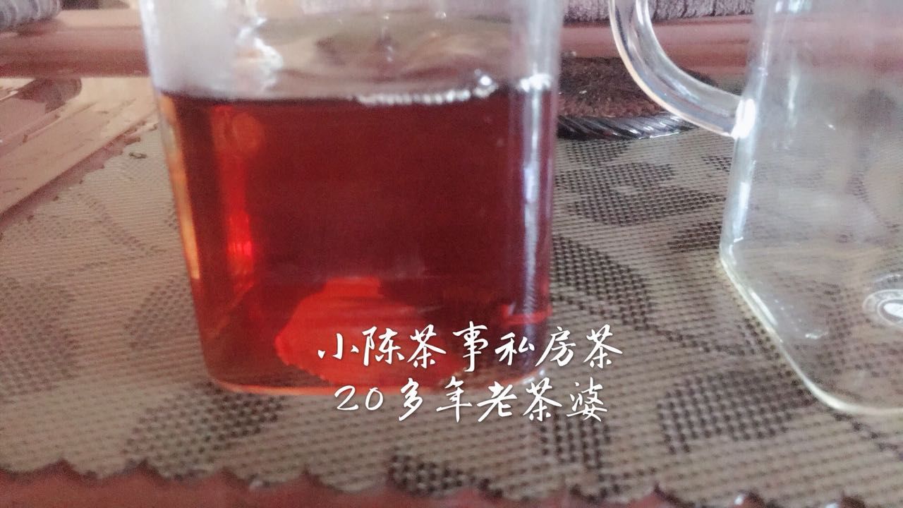 适合|新白茶性寒不宜喝，十年以上的老白茶，才适合经常喝？你被带偏了