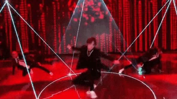  热爱|王一博：把热爱做到极致，给予更多的爱和尊重！