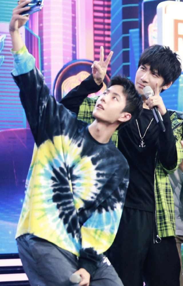  磕到|大张伟给王一博写的新歌《酷盖》即将发行，博大精深磕到了！