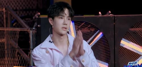  张艺兴|王一博含泪淘汰小鸡哥，程薇霖控诉张艺兴：队长把我喂胖了