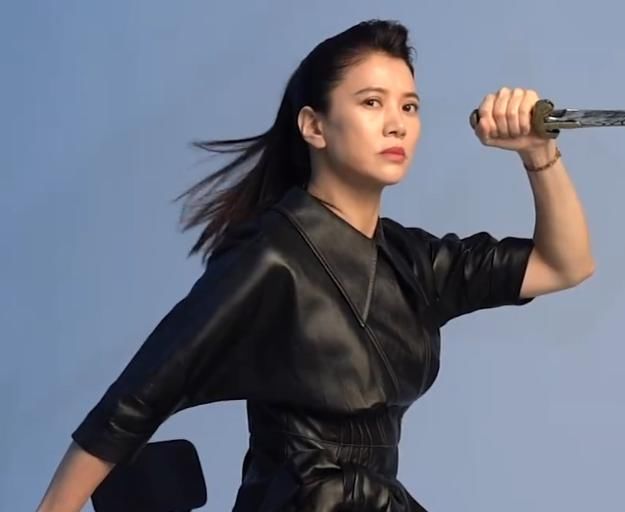  气场|《盛装》职场如战场，宋佳、袁咏仪化身正副主编，气场两米八