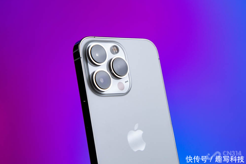 2万元的Ultra，iPhone15涨价已成实锤，还真不如买国产了
