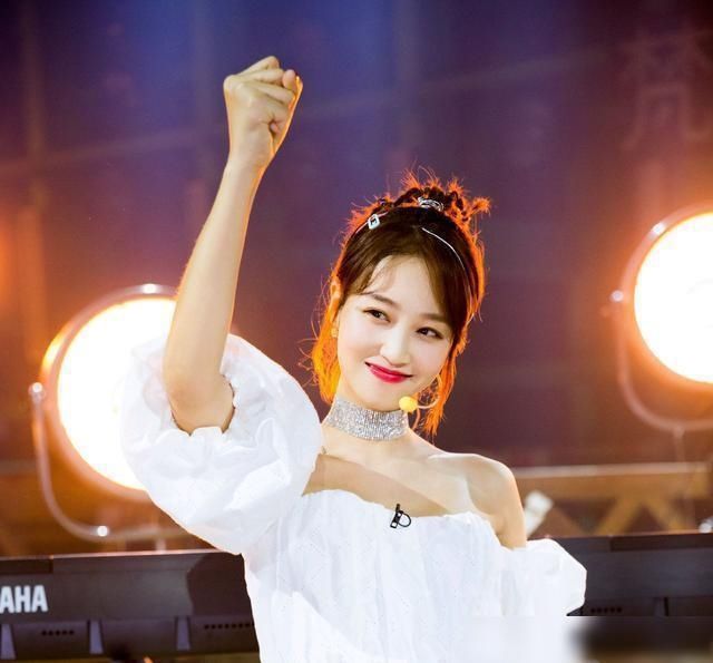  宁静|《浪姐》30岁蓝盈莹又被骂上热搜：这一次，确实是她不“懂事”了