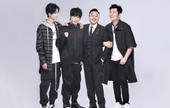  激烈|《快本》主持团纳新竞争激烈，空降女主持被群嘲，杨幂亲自上阵