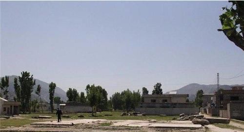 儿子|本拉登神秘藏身地:住3层豪宅,被杀前对6个儿子说“美国人来了”