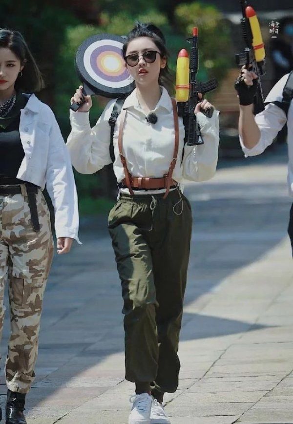  路透|THE9组团上《极限挑战6》，全员路透照流出，我却只留意到孔雪儿