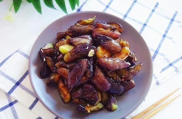  味道|秋天，这菜是味道最好的时候，这么做，颜色鲜艳口感好，最抢手