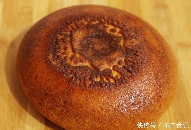 蛋糕|蛋糕最简单的做法,不用烤箱不用打蛋器,利用2个小妙招轻松解决