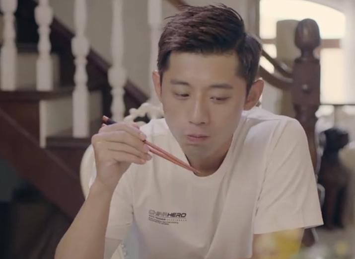  张继科|张继科和张爸家务上成对手，郭麒麟、范丞丞做家务如同上战场