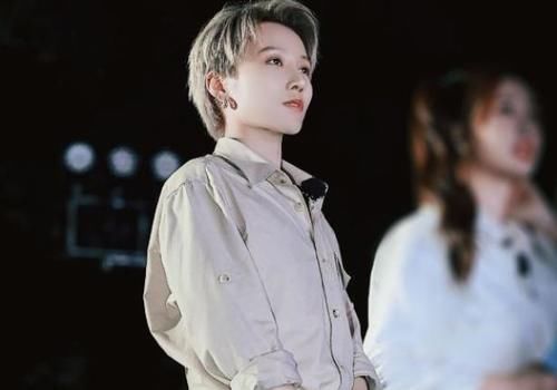  剪辑|喻言不愧是“特种兵”出身，体力好，对哥哥们很尊敬