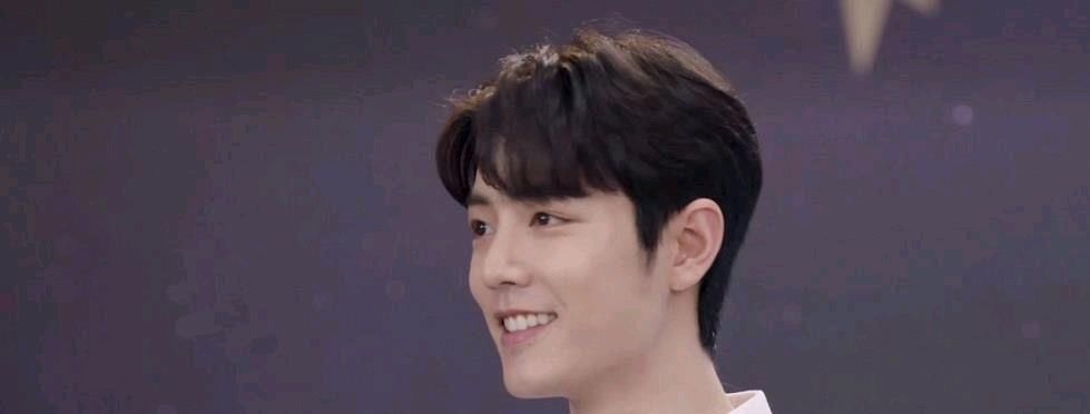  宣告|肖战空降直播间, 852万观看, 3亿点赞, 向观众宣告阳光少年已回归