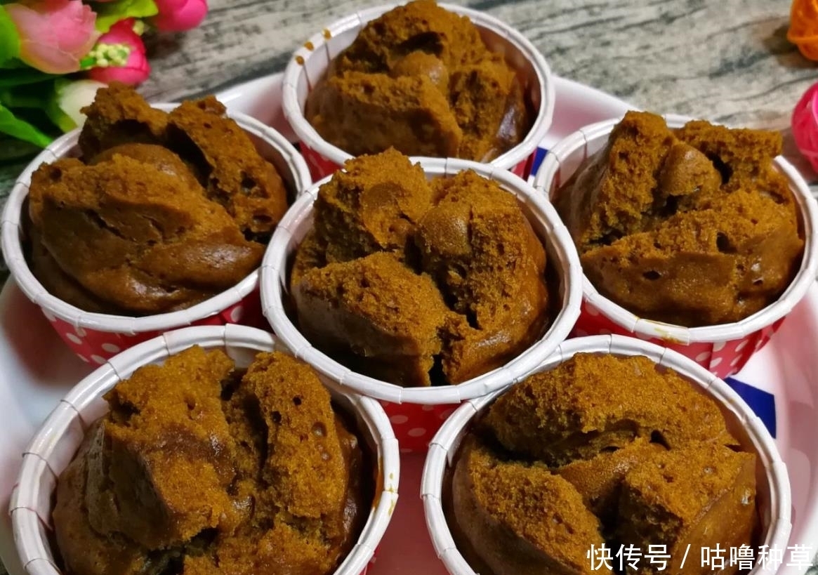 教你做|教你做红糖开花发糕,不用揉面很简单,掌握一个技巧,个个开花