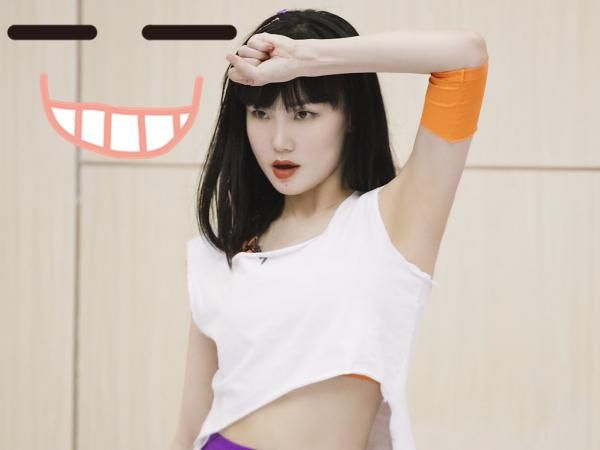  参加|黄龄首次参加《奔跑吧》，出场自己改造衣服，真不愧是“总裁”