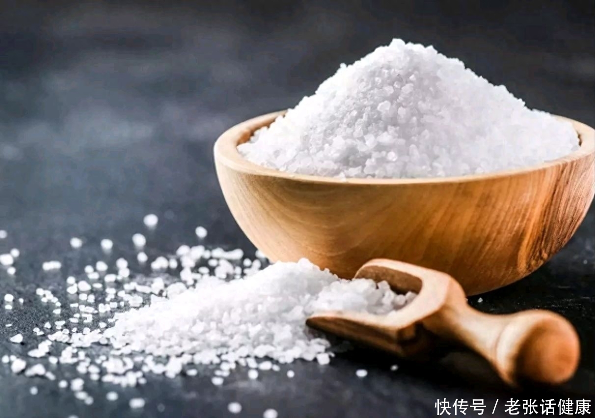 50岁以后得轻微脑梗的人多吗(现在患脑梗的人越来越多？忠告：人到了50岁后，请尽量做好4件事)