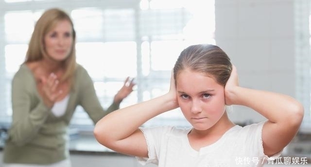 父母|父母与孩子难以沟通?尝试3种方法,让沟通高效