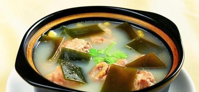  关键|怎么炖海带排骨汤才更鲜？放海带的顺序是关键，放错毁一锅汤