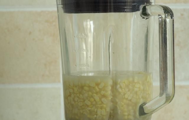 易消化|鲜玉米你还在煮着吃吗?试试这个新做法,软糯清香,筋道易消化