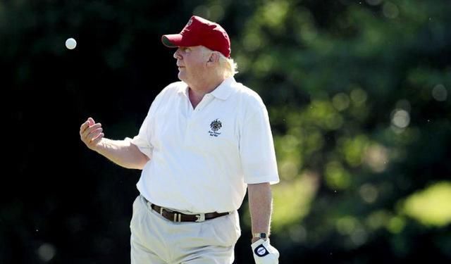  示范|聪明反被聪明误？疫情正失去控制，美国总统却做了一个''错误示范''