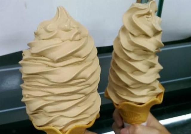 能免|冰淇淋中的“巨无霸”,1小时内吃完就能免单,大家想试试吗