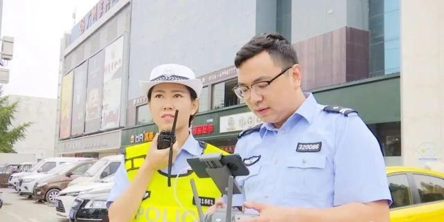 后退|无人机喊话：“大爷你越线了，请往后退”