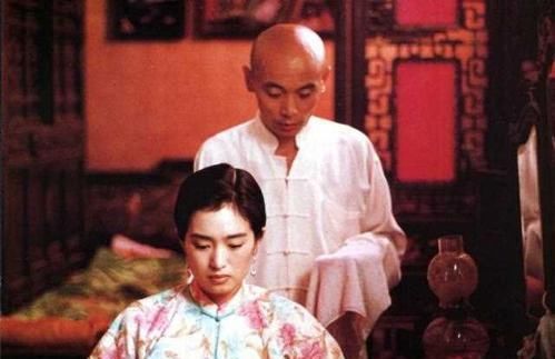  家珍|《活着》：福贵对家珍拳打脚踢，家珍为何对福贵仍然不离不弃？