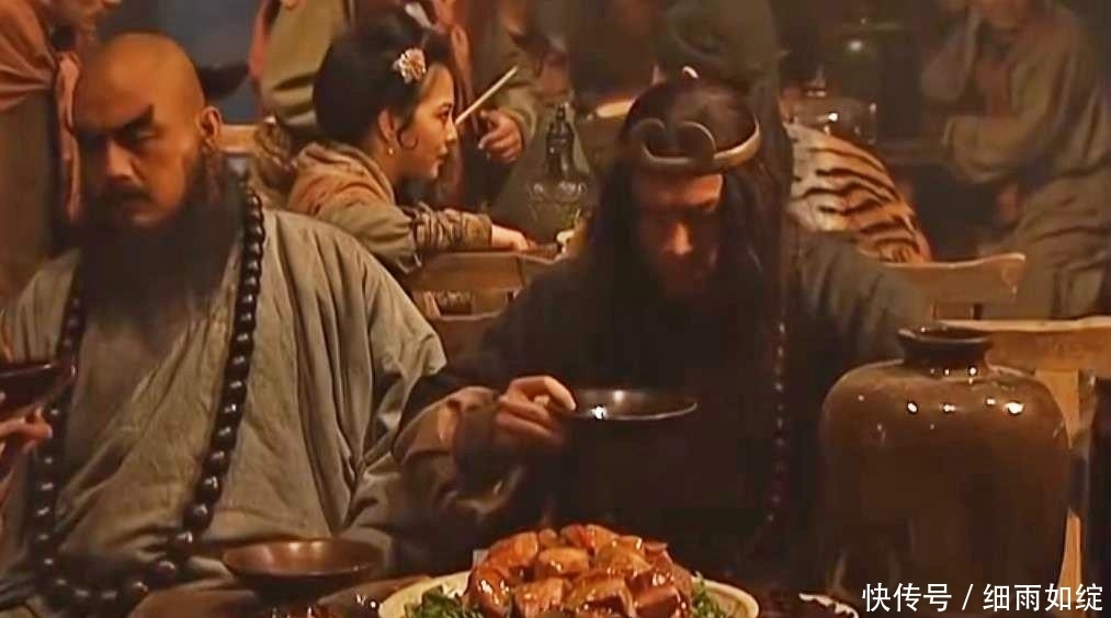 推出|宋江要把武松推出斩首 鲁智深不怒反笑: 洒家等这个机会好久了