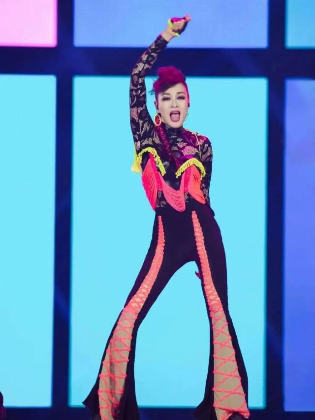  琦琦子|浪姐二公！姐姐们的妆发“翻车”了？！