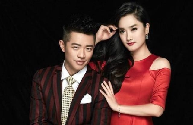  度总冠军|《星光大道》冠军，央视春晚压轴唱，1年后沦落街头卖唱