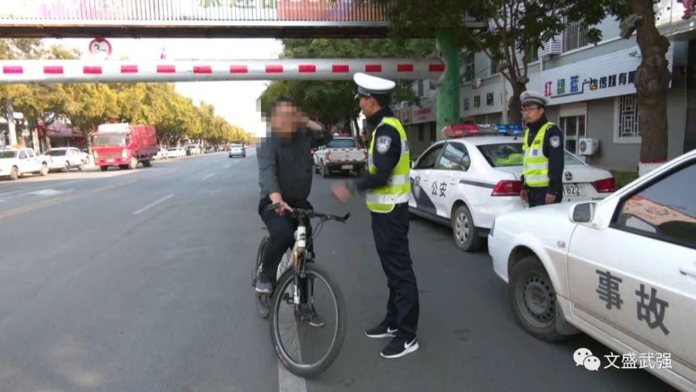 助力|助力创城武强交警在行动！