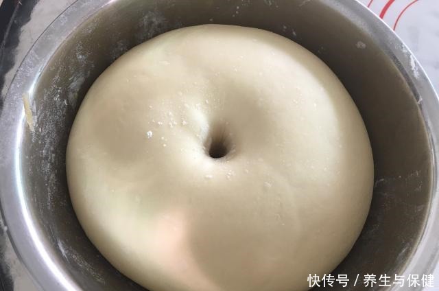 拉丝|如何做出松软拉丝的面包,试下用这个方法吧