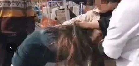 羞辱|脱光衣服,剪掉头发!儋州一女子被人拳打脚踢当众羞辱,只因……
