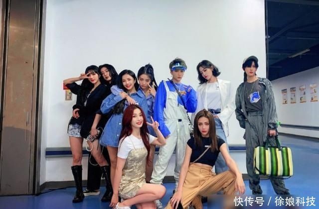  麦克|THE9首秀状况不断，刘雨昕麦克被甩飞许佳琪忘记动作赵小棠太拼了