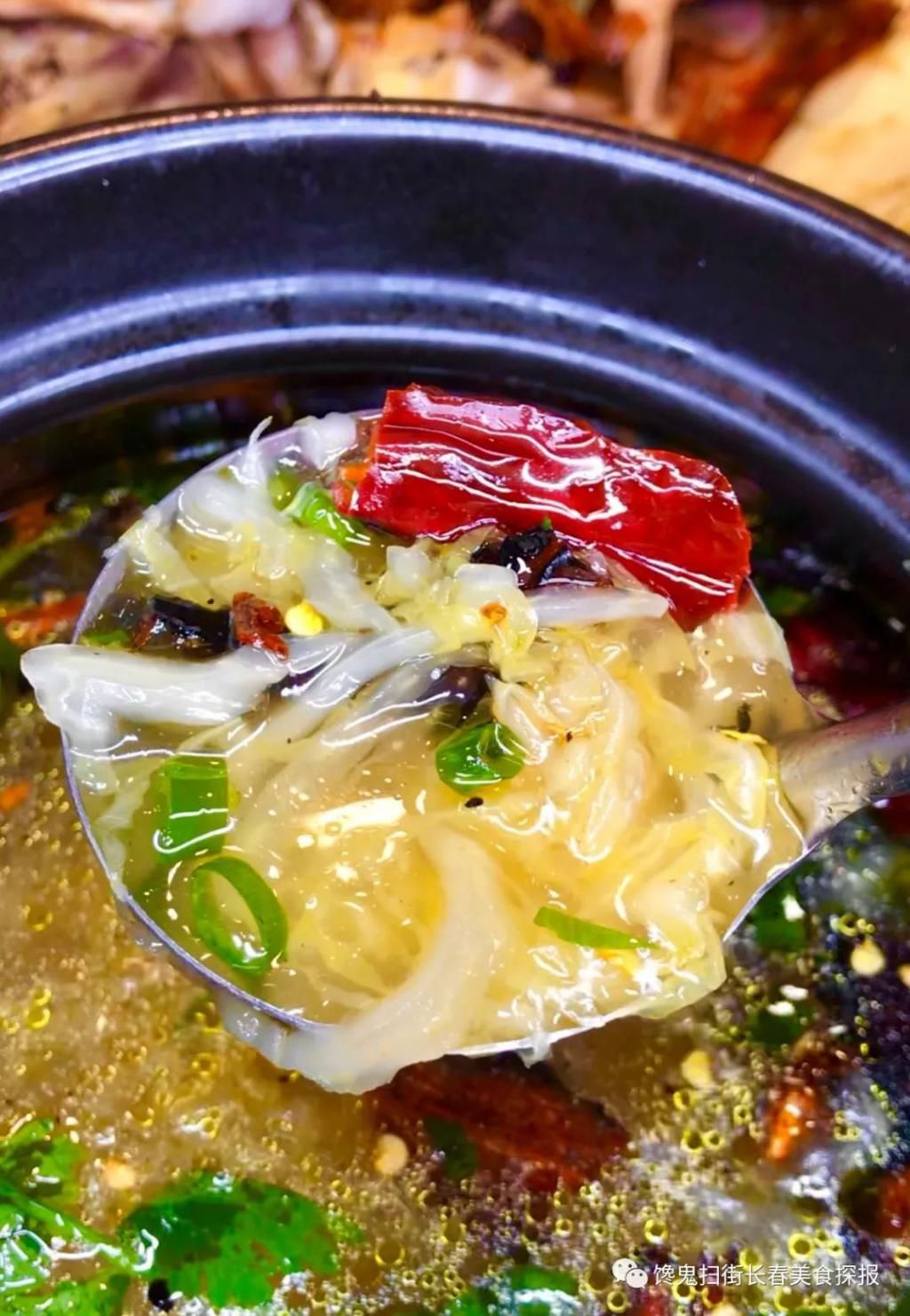 先前|八里堡已不是先前的八里堡。这家的肉太香了！话说，吃过酸菜篓子吗？！