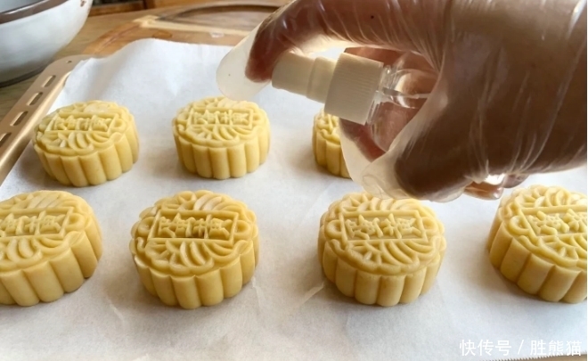 饼容易发霉|自己做月饼容易失败?月饼常见问题一次性解决,收藏了