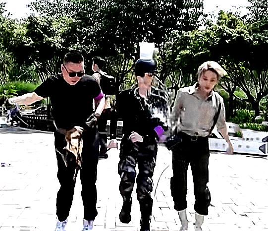  邓伦|THE9《极挑》：刘雨昕陆柯燃一组，孔雪儿王迅一组，看清邓伦搭档：甜