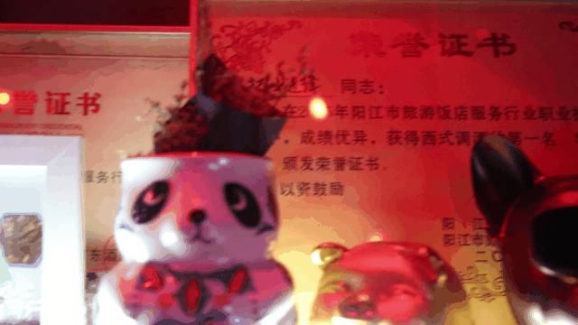  故事|我有鸡尾酒，你有故事吗？